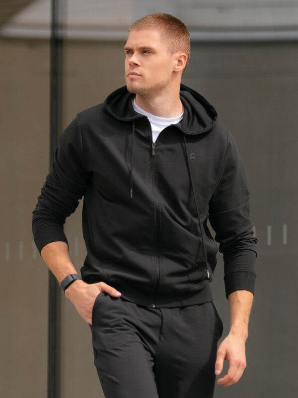 Jakas ar rāvējslēdzēju