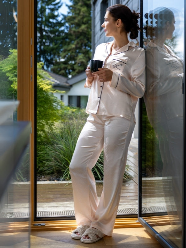 Garās divdaļīgās pidžamas