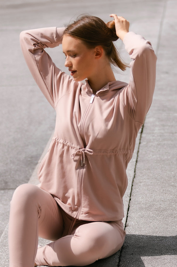 lelosi supercomfort jaka ar rāvējslēdzēju shenseea 0